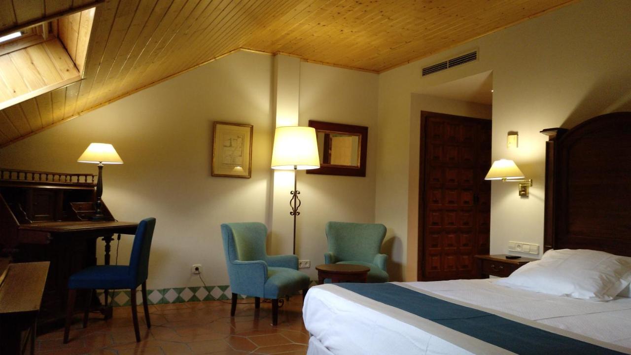 Parador De Alcañiz Buitenkant foto