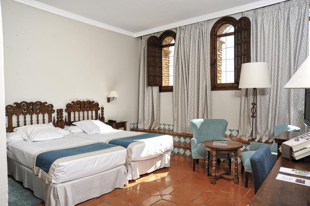 Parador De Alcañiz Buitenkant foto