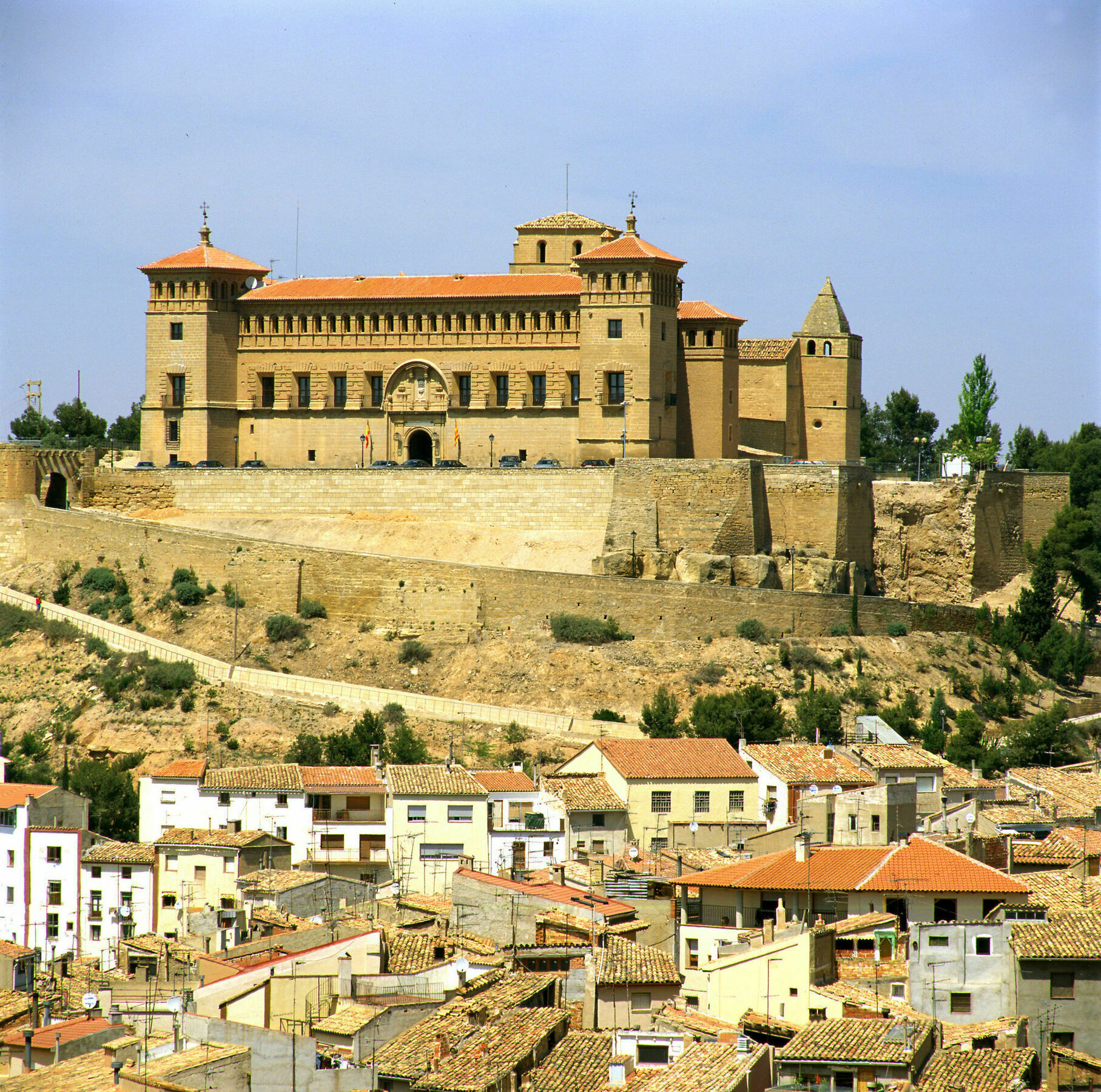 Parador De Alcañiz Buitenkant foto