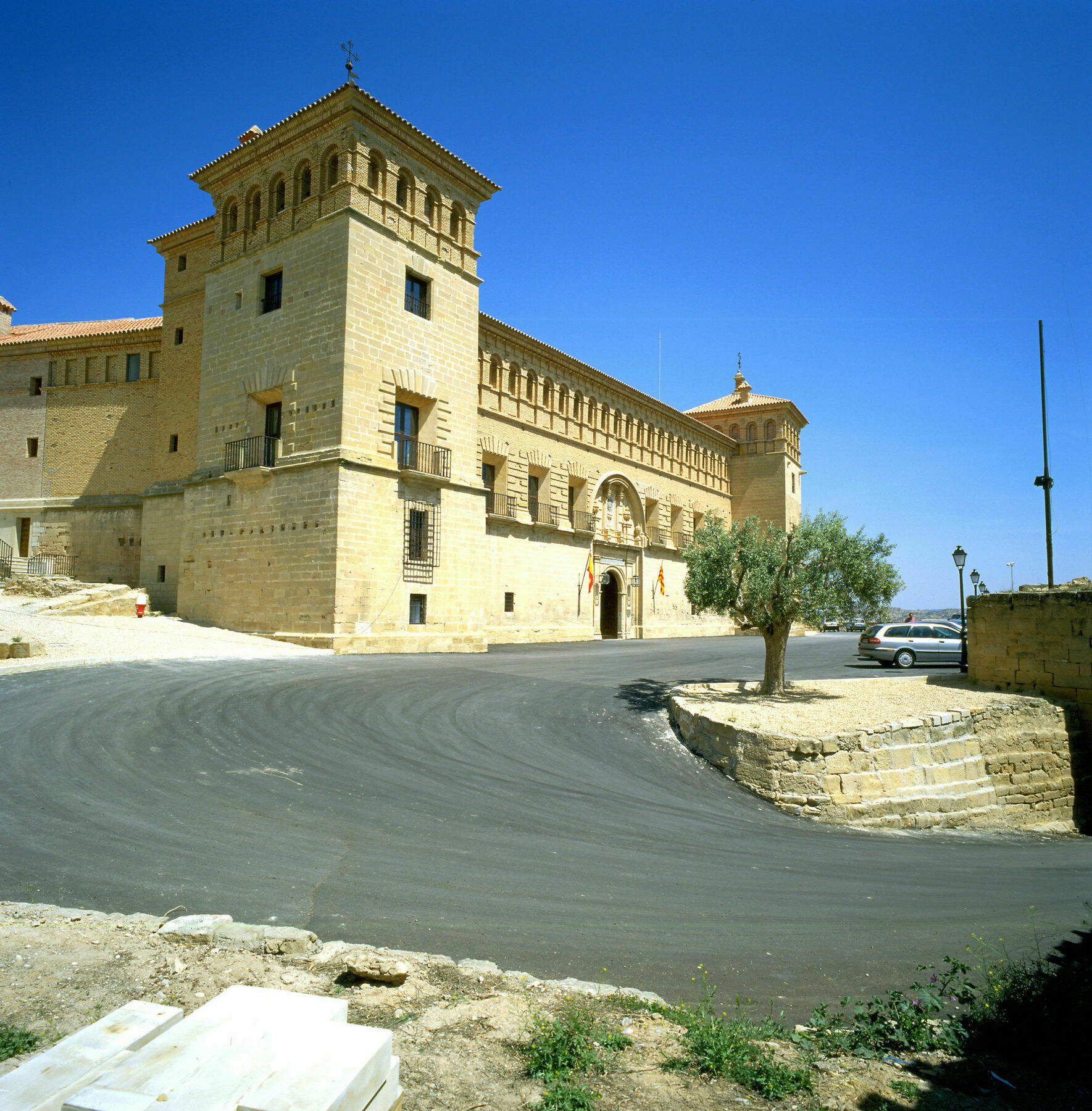 Parador De Alcañiz Buitenkant foto